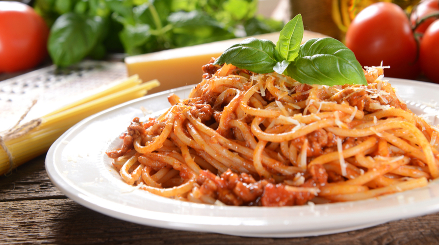 Spaghete bolognese cu ton
