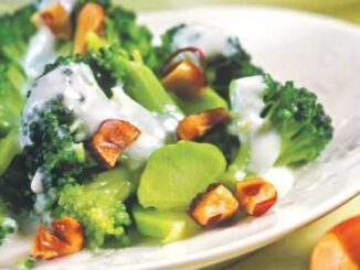 Salata de broccoli cu sos tahini